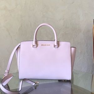 NWT Michael Kors LG Selma satchel handbag blossom